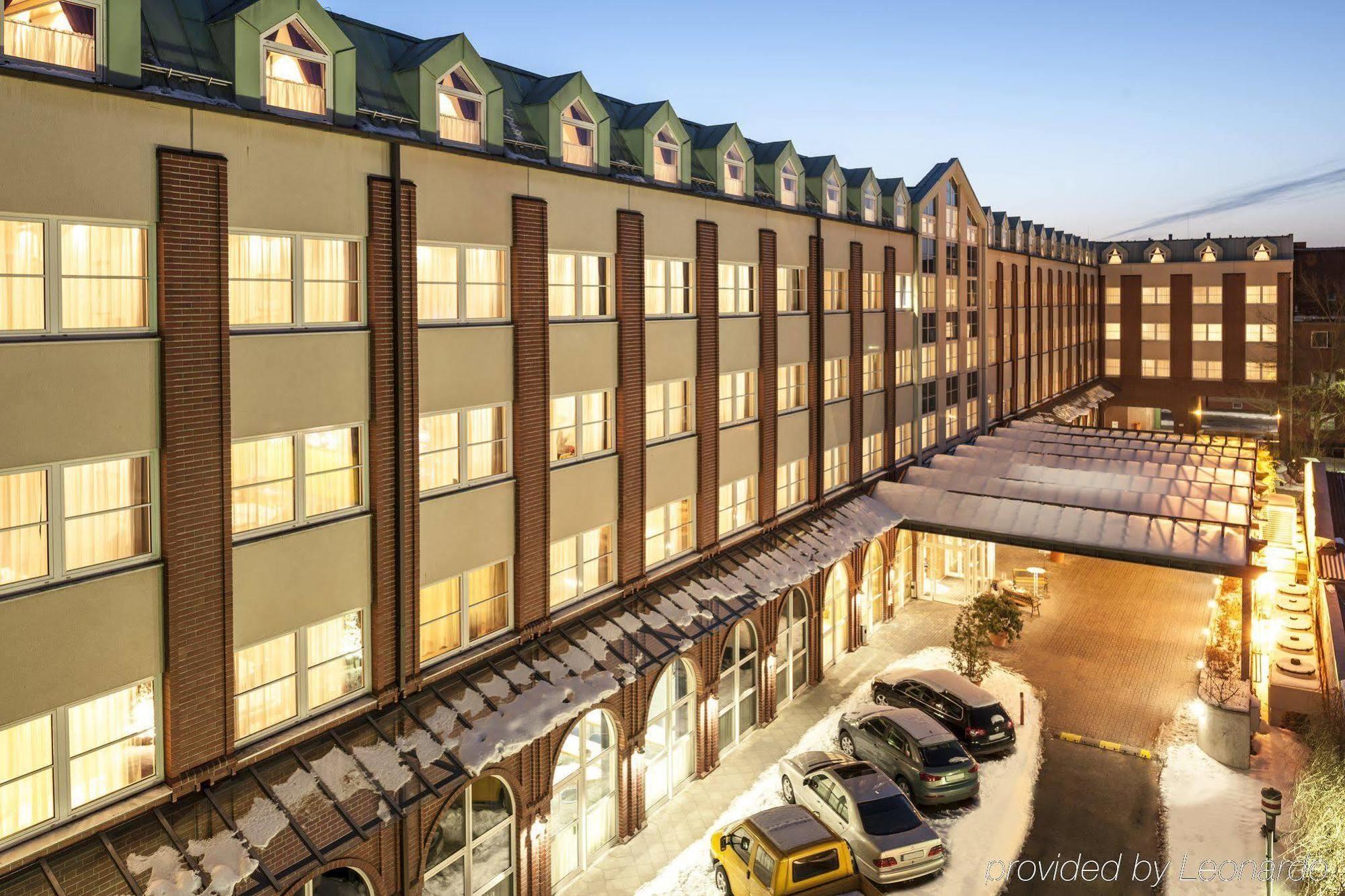Dorint Airport-Hotel Berlin-Tegel Exterior foto